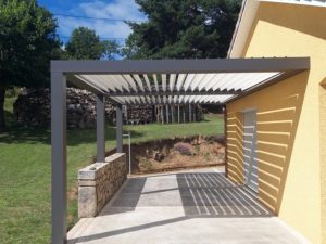 Pergola bioclimatique - vue côté